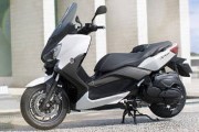 ה X מקס 400 מציג שימושיות גדולה ה X מקס 400 מציג שימושיות גדולה